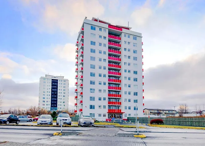 City View, Bright & Cozy - Free Parking